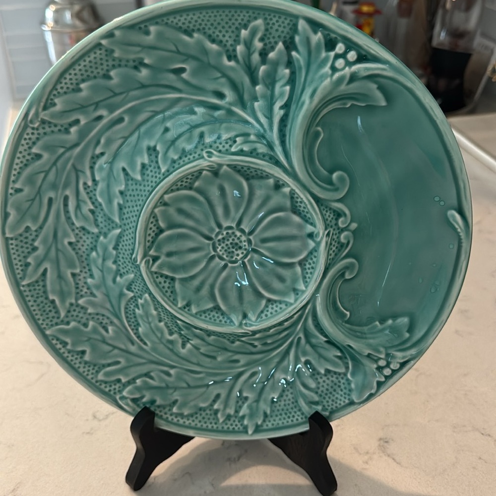 Antique GIEN France Artichoke Plate